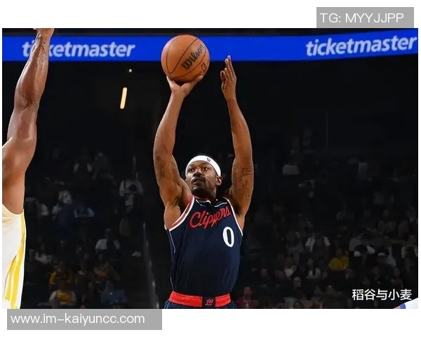 比尔上场时快船防守如同多了一道自动感应门的深度解读